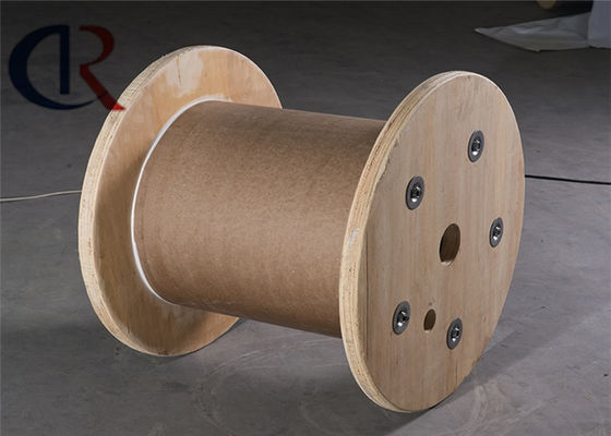 Faixa de temperatura de funcionamento de menos 40 graus Celsius a 85 graus Celsius Resistência do polímero reforçado por fibras Membro com alongamento de 1,5% na quebra ideal para suporte estrutural